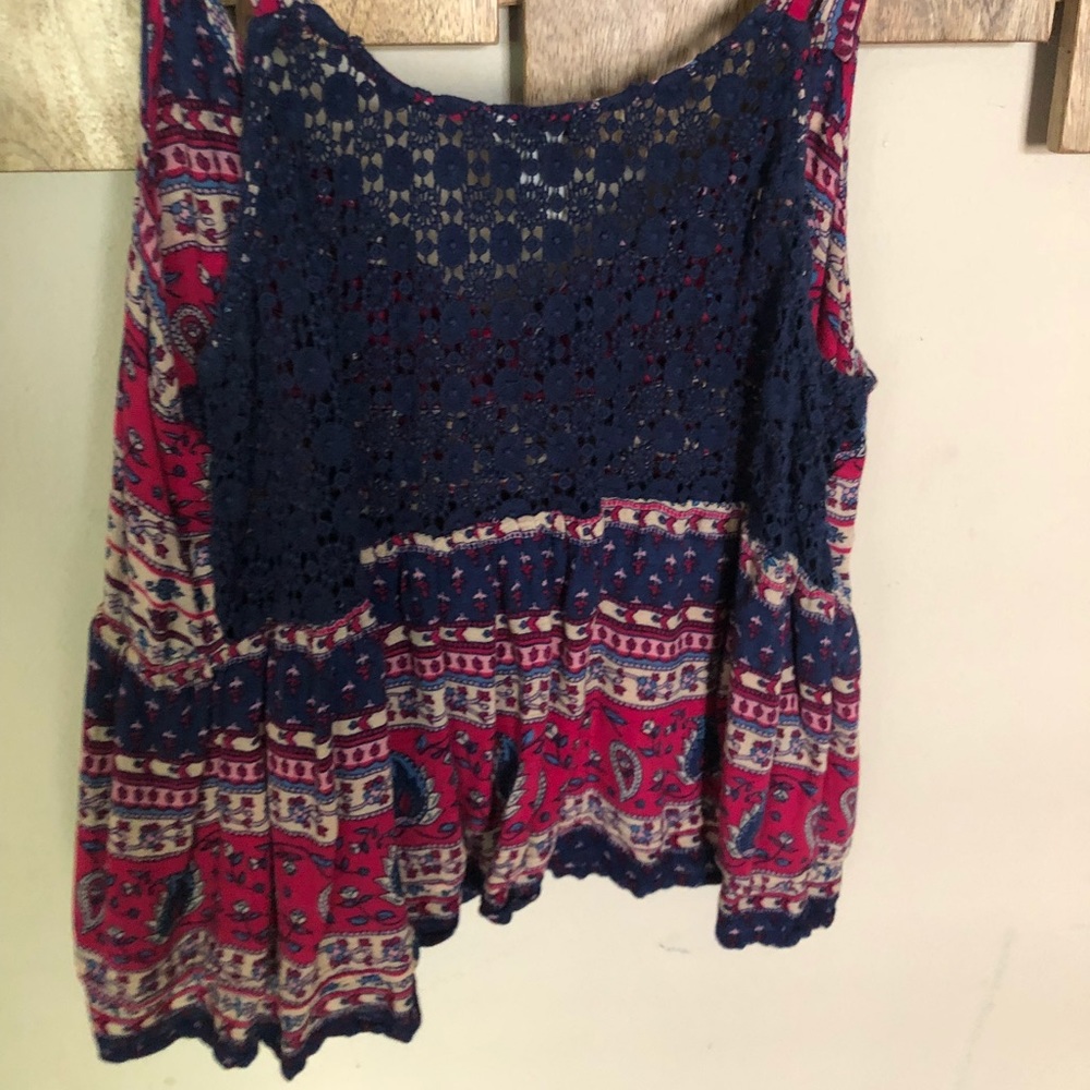 Crop-Top - Picture 2 of 4